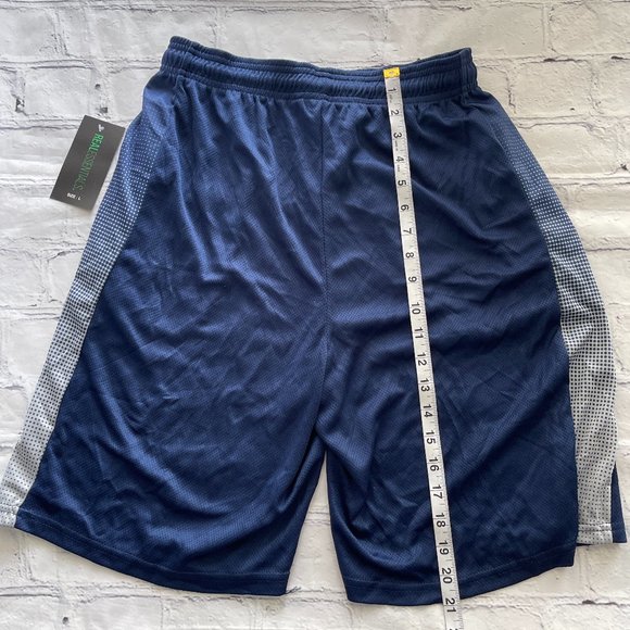 Real Essential Shorts - Picture 2 of 6